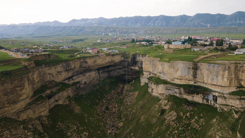 tobot waterfall khunzakh dagestan 1