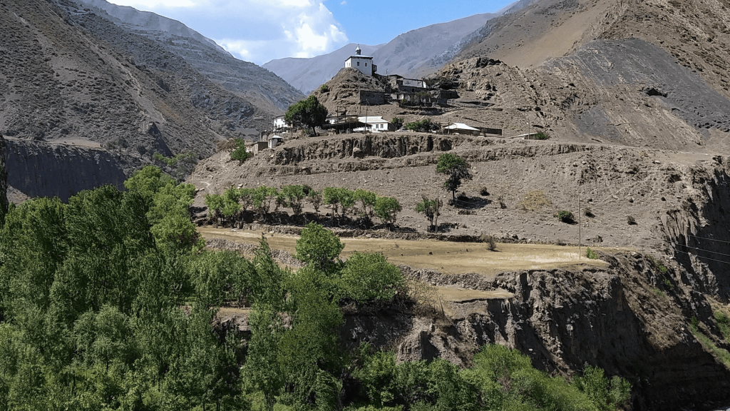 village midjakh daghestan