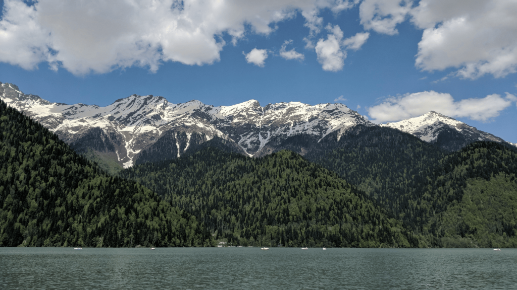 lake ritsa abkhazia