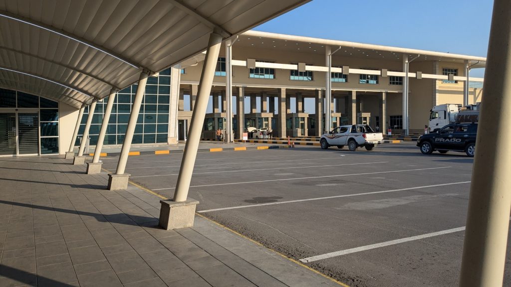 Bâtiment des douanes azerbaïdjanaises au poste-frontière de Sadarak-Dilucu au Nakhitchevan